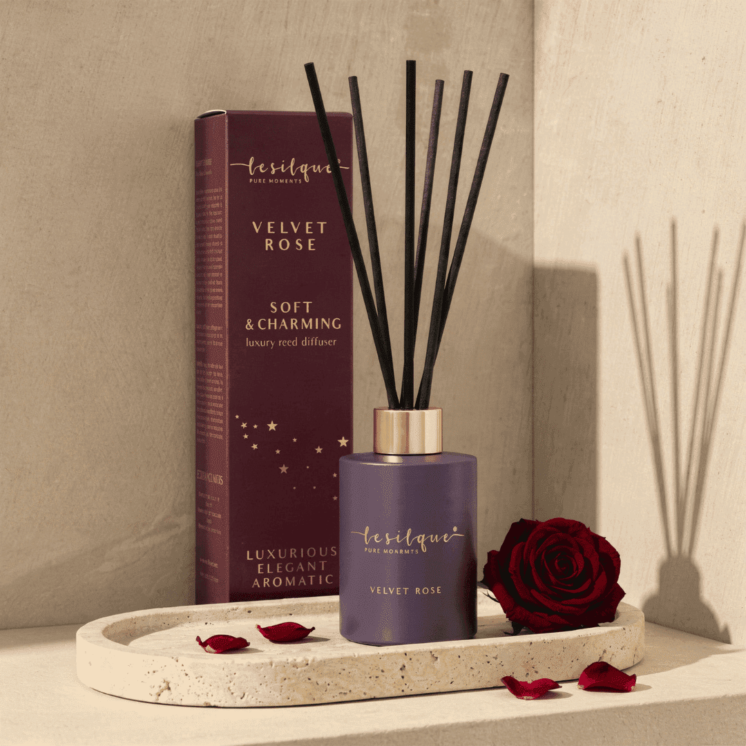 Dyfuzor zapachowy do wnętrz z patyczkami Velvet Rose 120 ml marki LE SILQUE