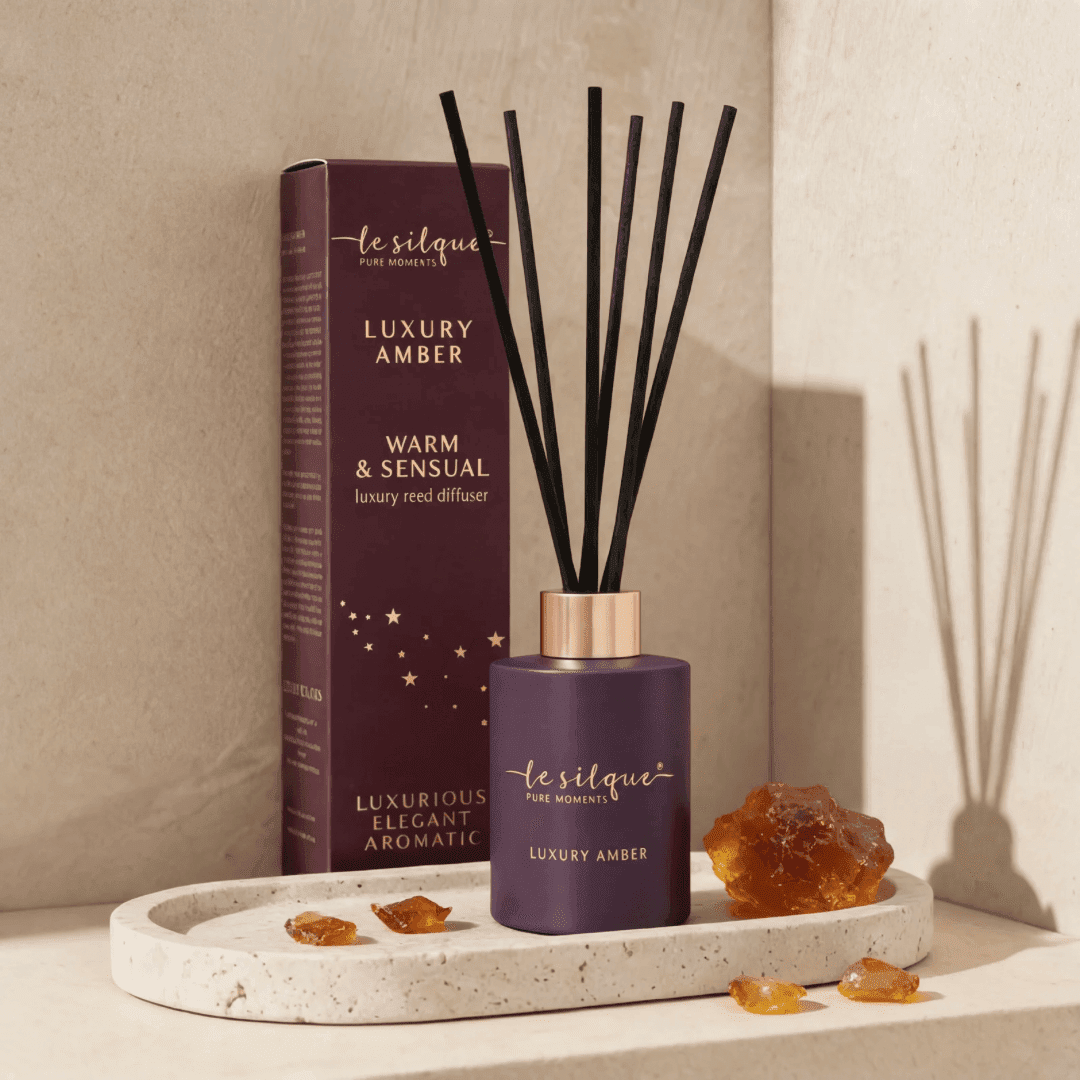 Dyfuzor zapachowy z patyczkami Luxury Amber 120 ml w pudełku – Le Silque